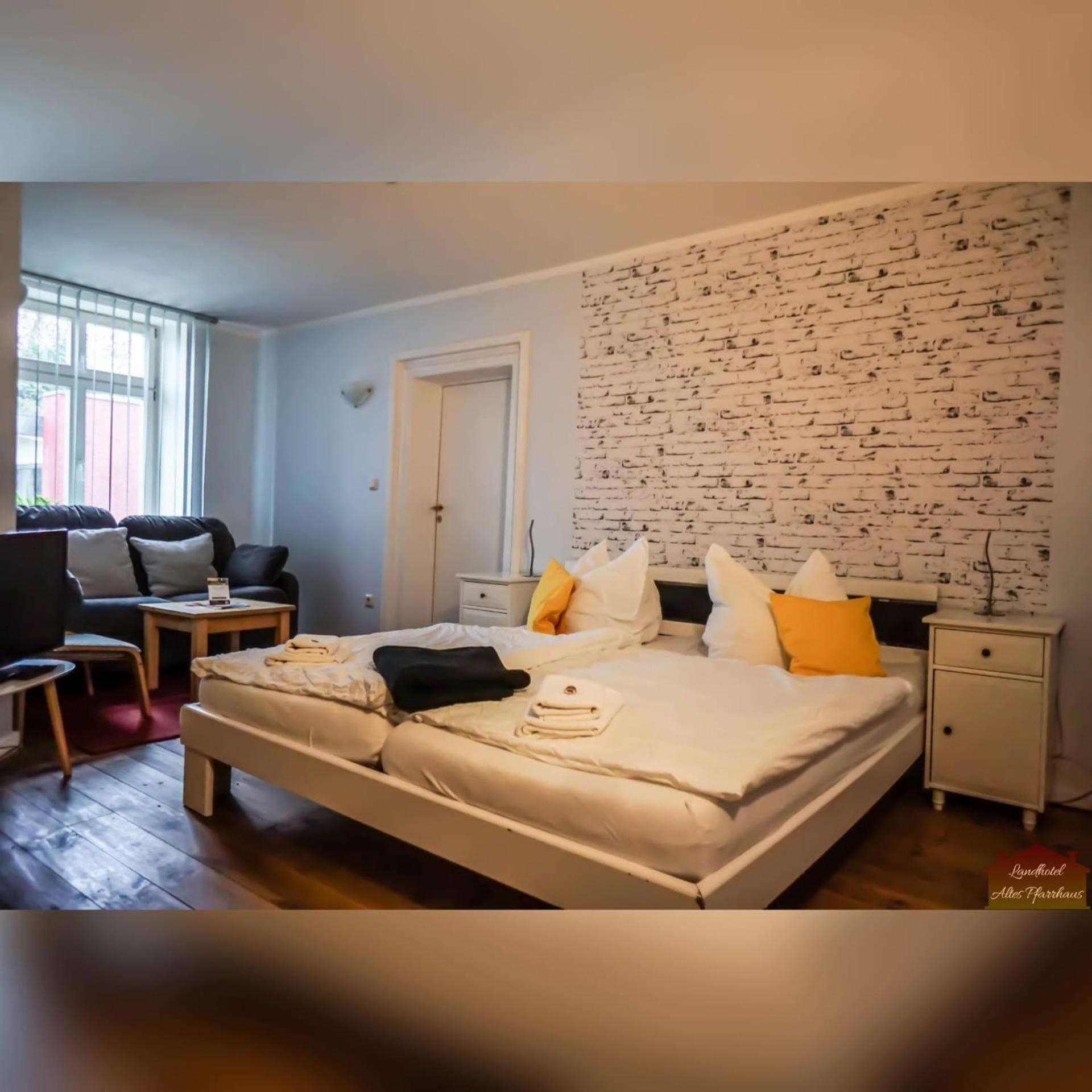 Hotelpension Pfarrhaus Alt Schwerin Eksteriør bilde